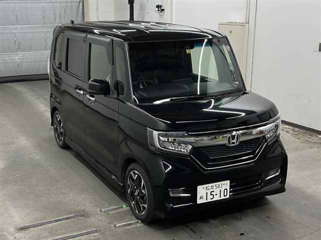 85167 HONDA N BOX JF3 2018 г. (MIRIVE Saitama)